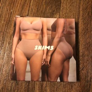 Skims high waist brief s/m